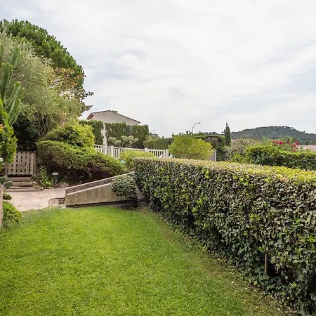 10 & 11 By Des Lices דירה סן טרופז