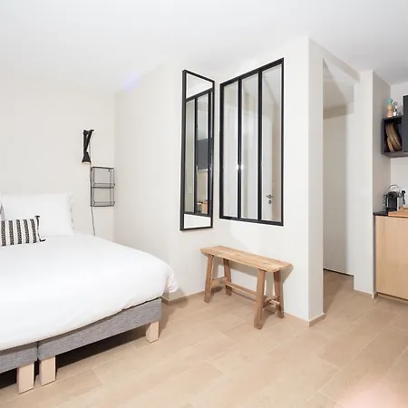 10 & 11 By Des Lices דירה סן טרופז